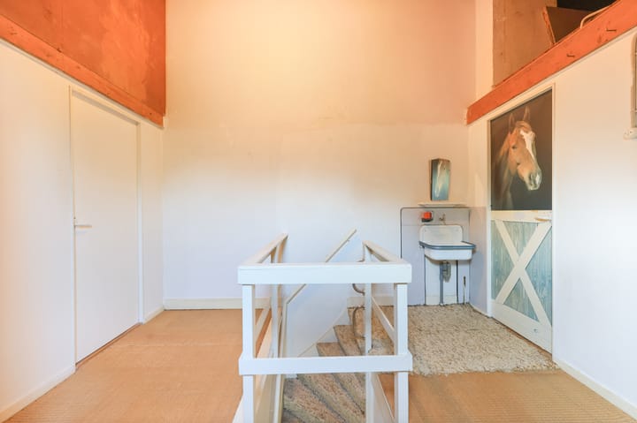 Spacious and charming family home with potential in Bilthoven South — 39