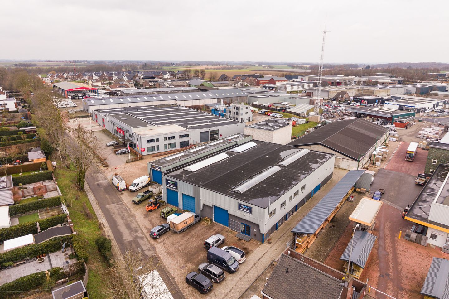 View photo 3 of Holstraat 36