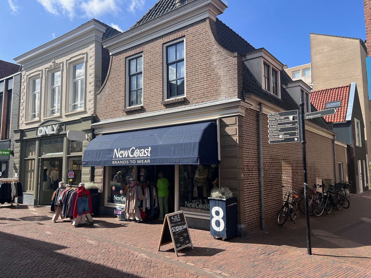 Bekijk foto 2 van Hoofdstraat 8