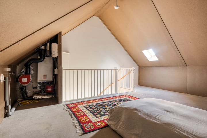 Modern Energy-Efficient Corner Home in Picturesque Vreeland — 42