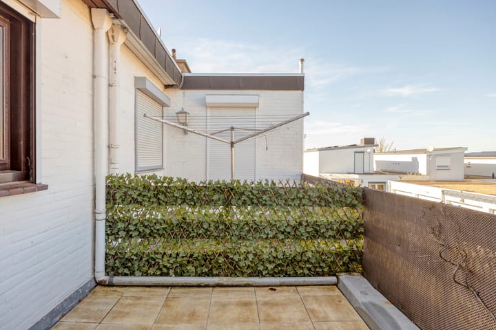 Spacious Corner House with Garage and Rooftop Terrace in Bocholtz — 46