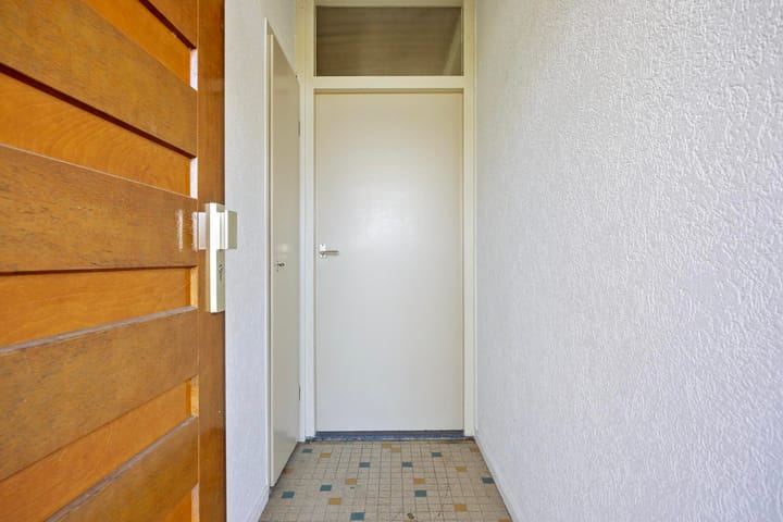 Spacious Apartment with Renovation Potential in Green Den Bosch West — 62
