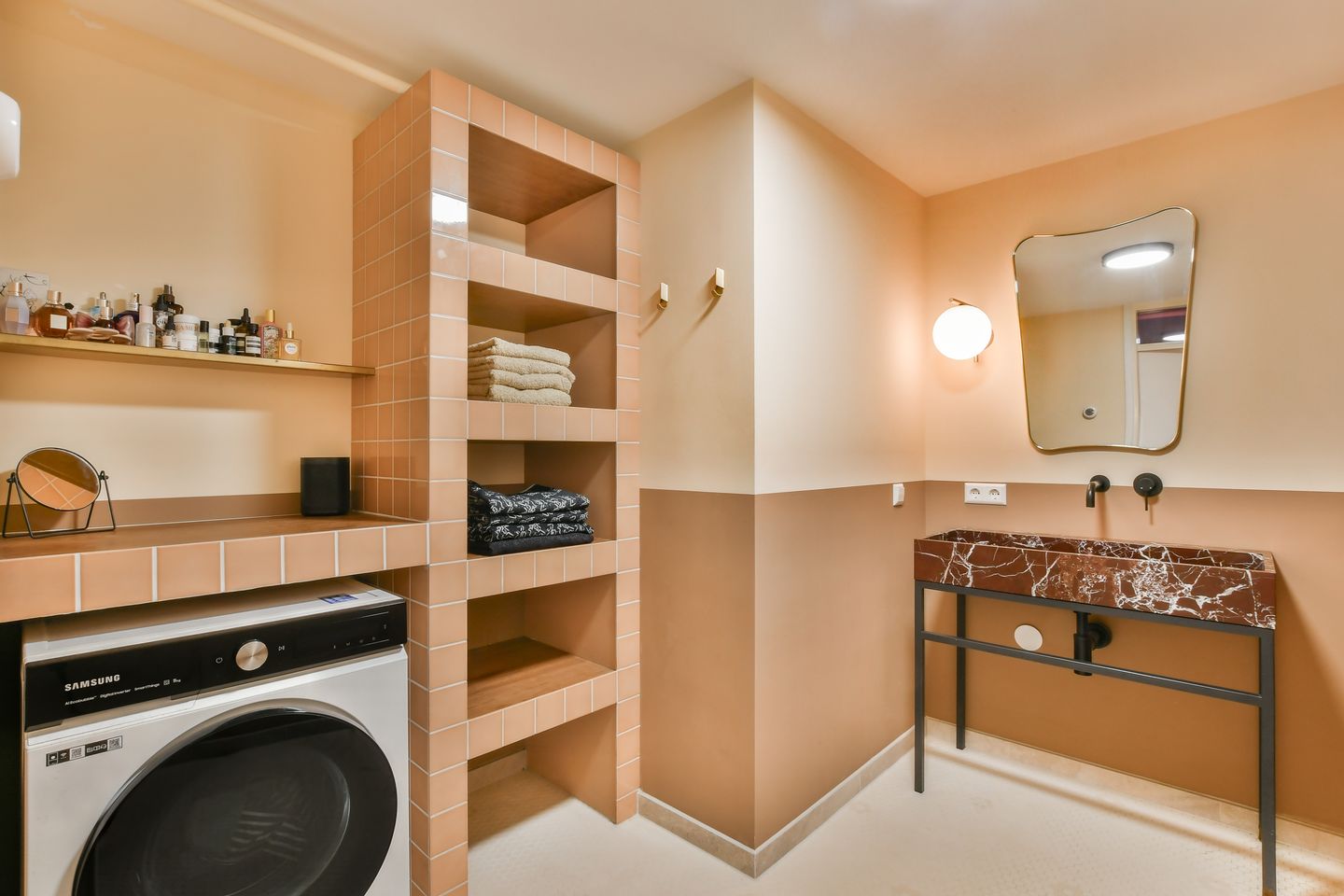 Photo 19 of Nova Zemblastraat 13-H