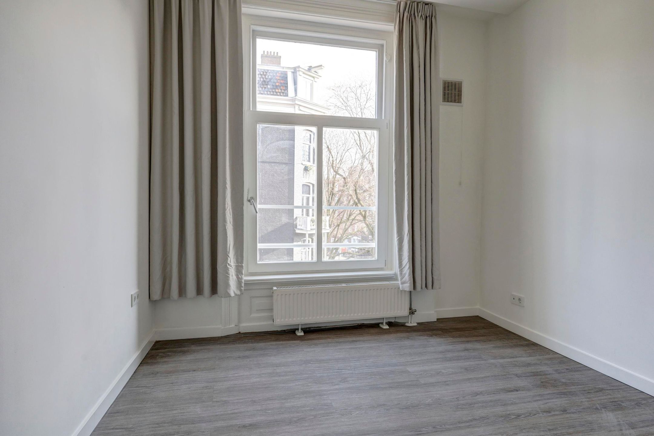 Photo 9 of Leidsekade 72-B
