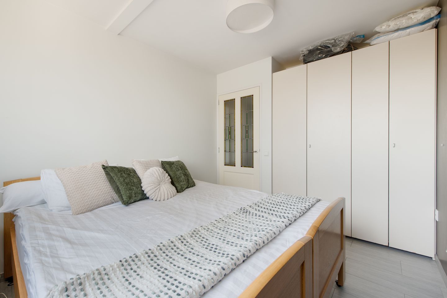 Spacious 3-Room Apartment with Sunny Balcony in Haarlem — 20