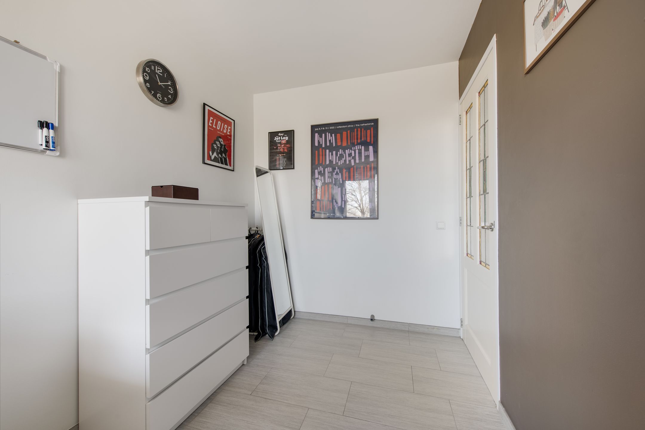 Spacious 3-Room Apartment with Sunny Balcony in Haarlem — 24