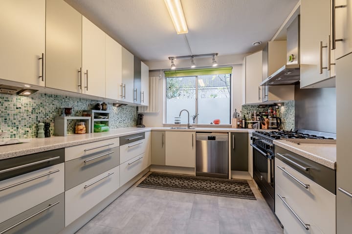 Photo 4 of Gravenland 10