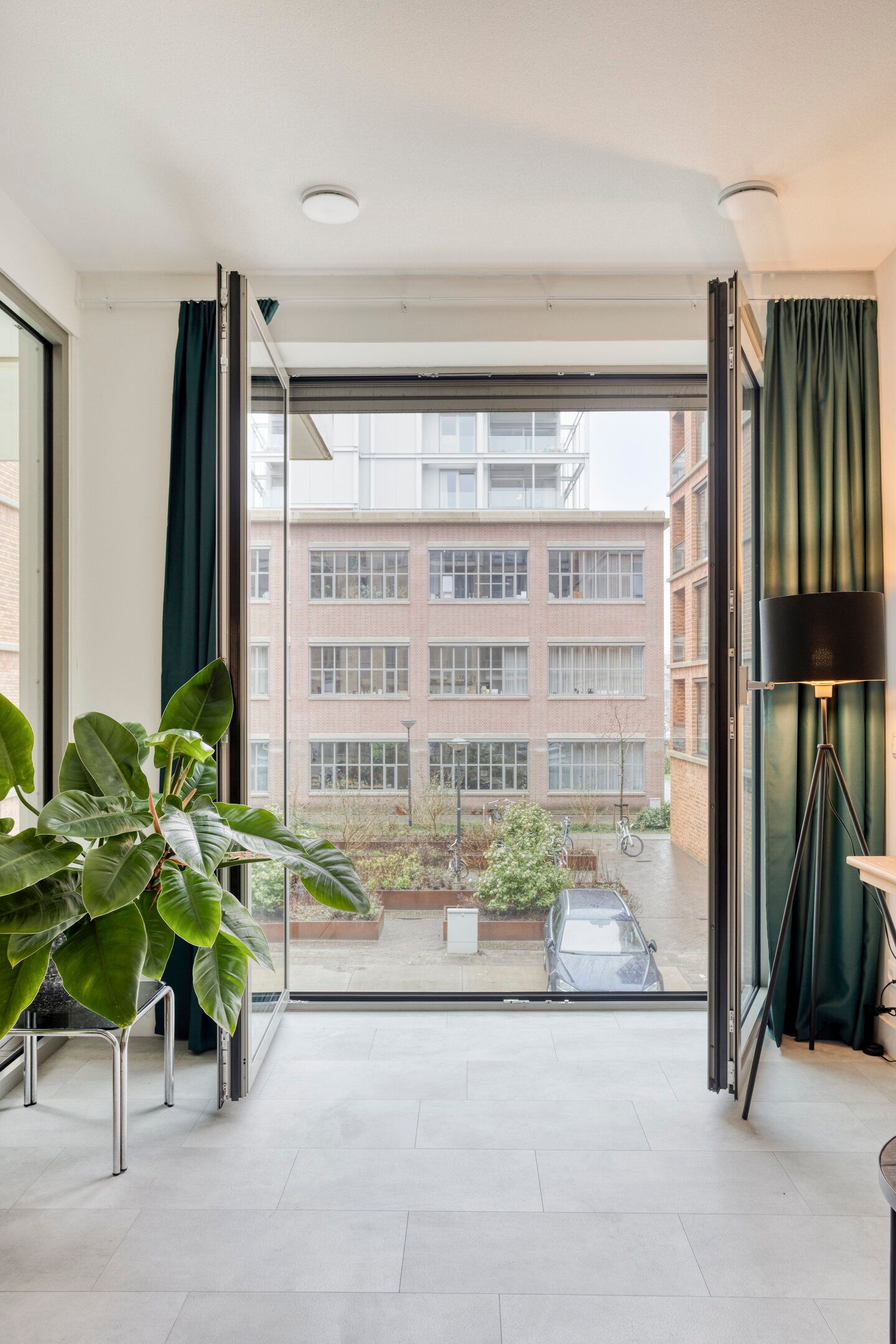 Foto 9 van Nieuwevaartweg 3