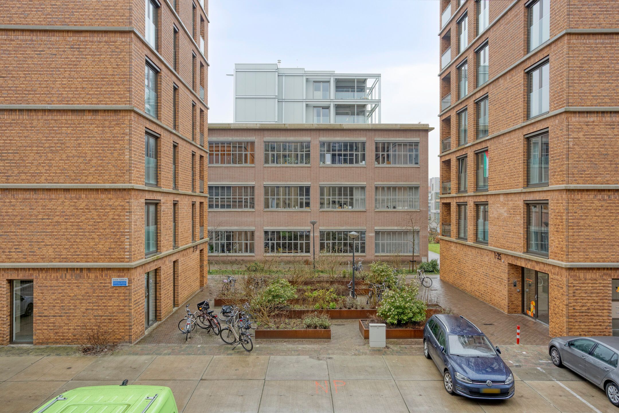 Foto 15 van Nieuwevaartweg 3