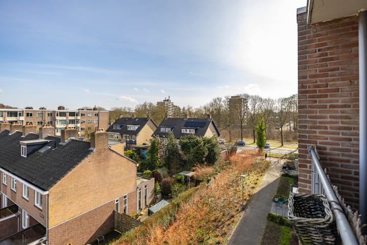 Photo 5 of Van Ketwich Verschuurlaan 145