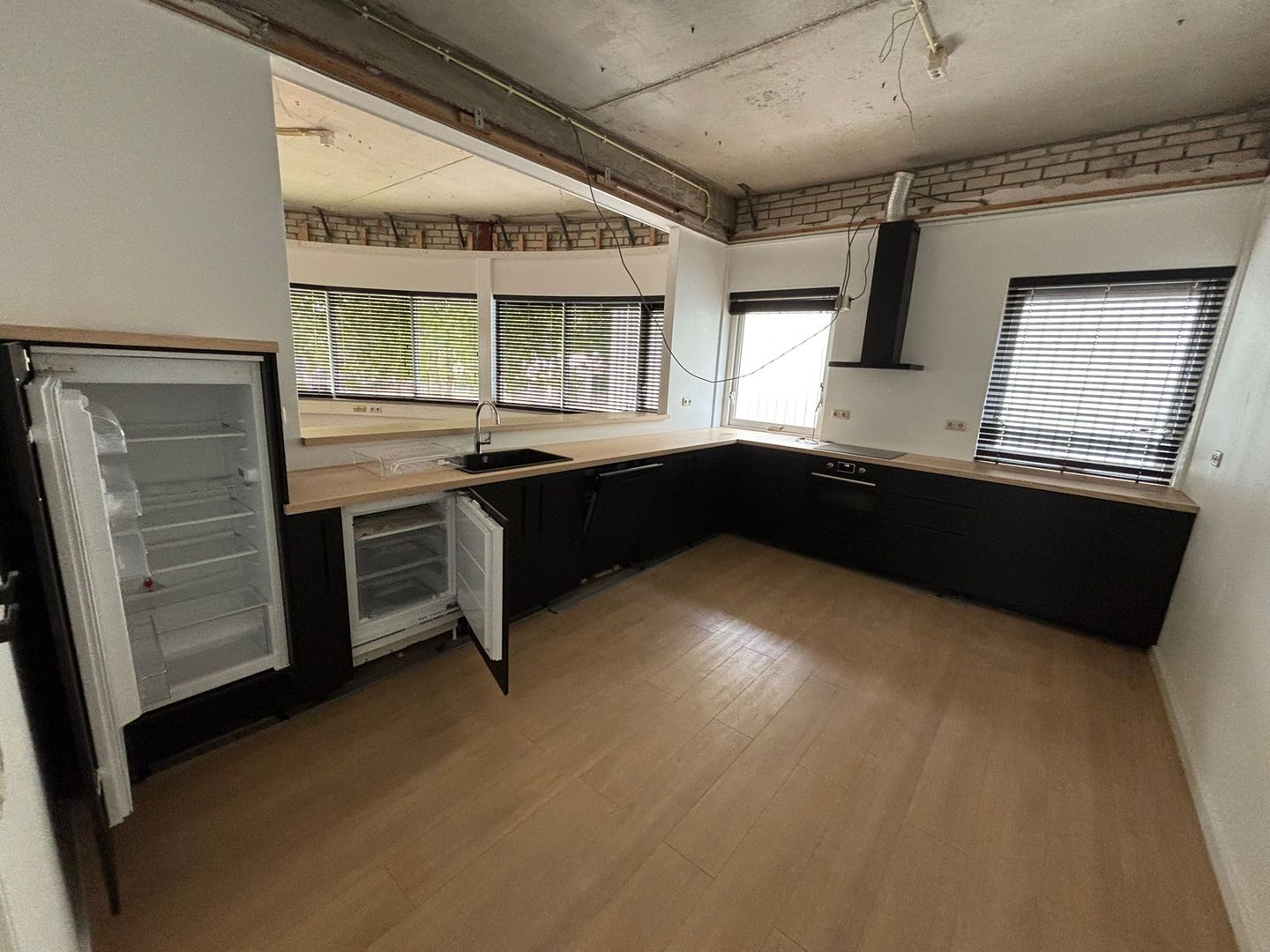 Bekijk foto 2 van van den Bergsweg 3-7