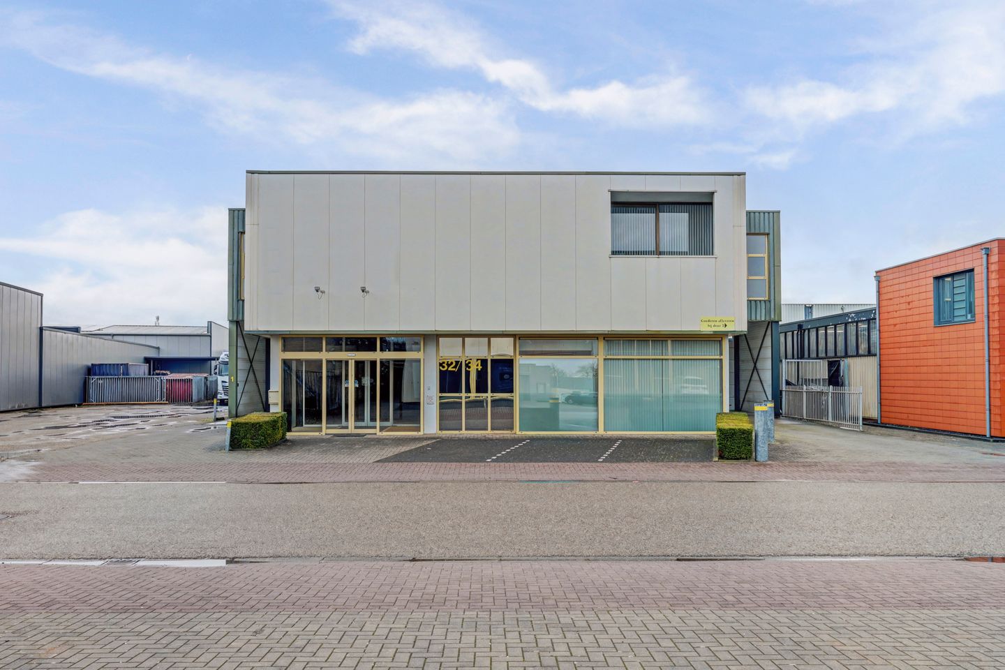 Bekijk foto 4 van Ambachtsstraat 32