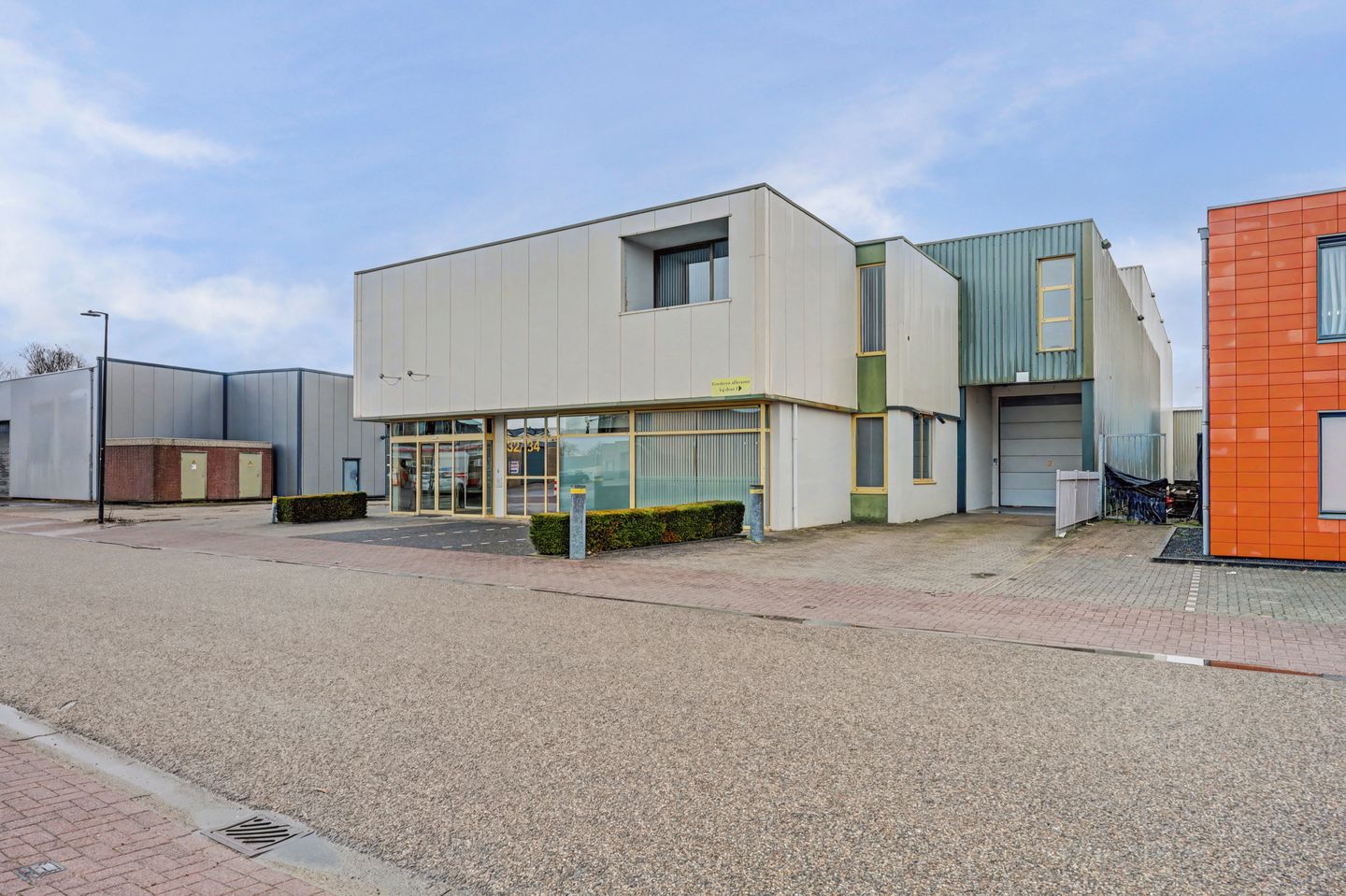 Bekijk foto 3 van Ambachtsstraat 32