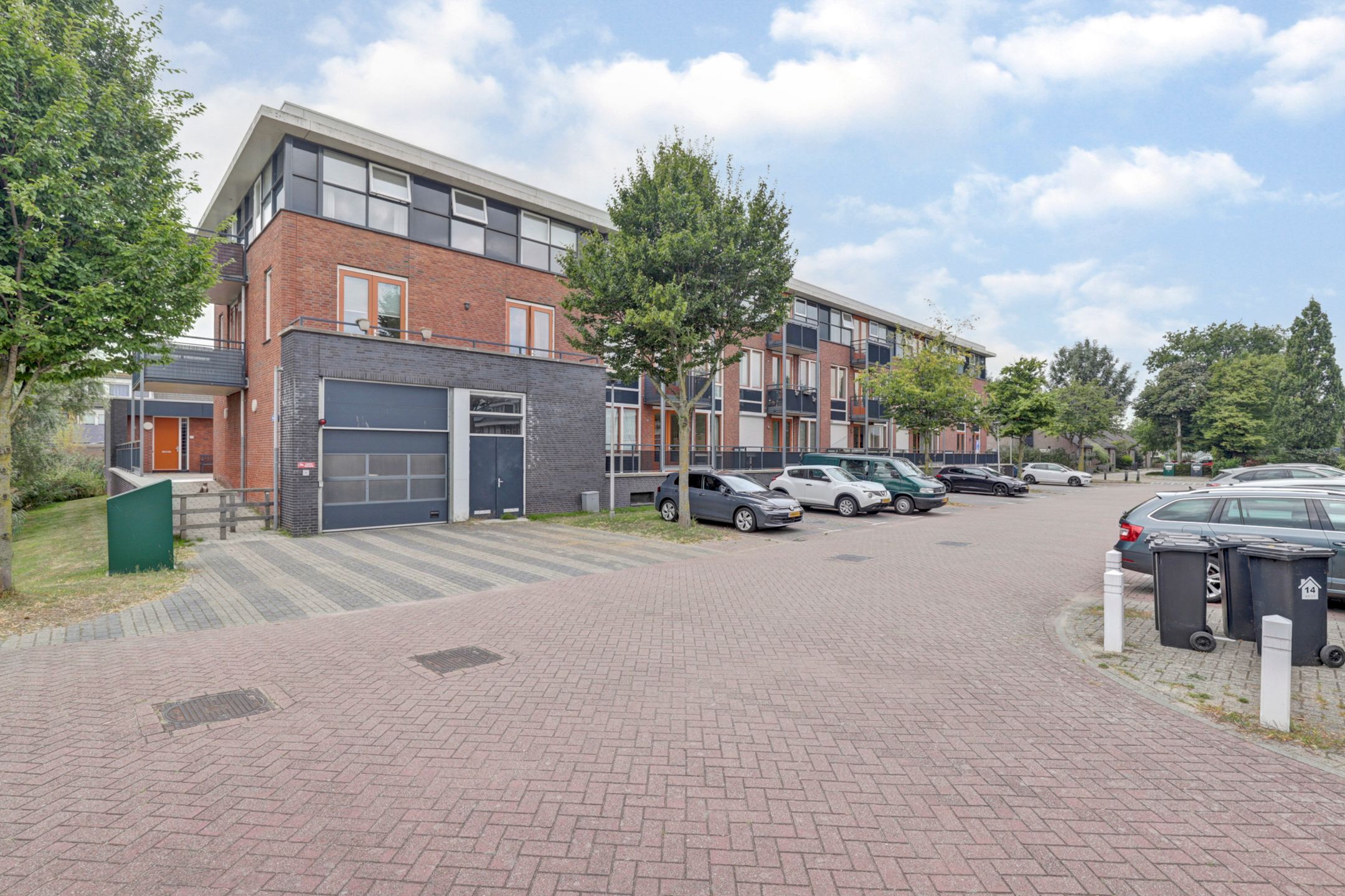 Photo 33 of Woestijnvalk 14