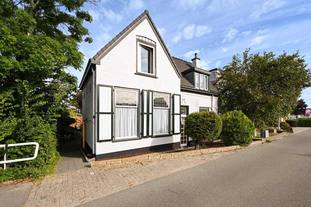 Photo 2 of Vredebestlaan 54