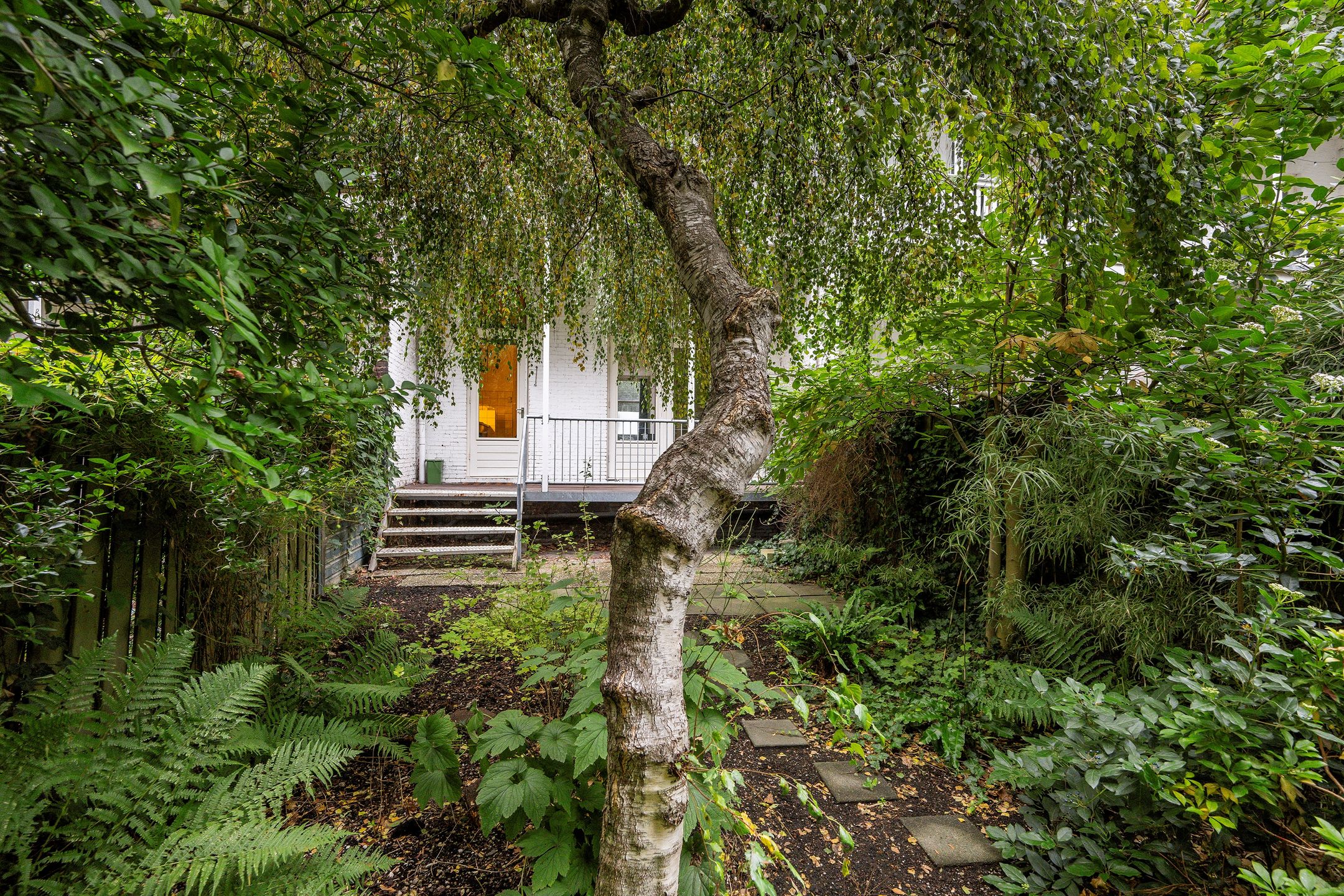 Charming Ground Floor Apartment with Character in Kralingen — 40