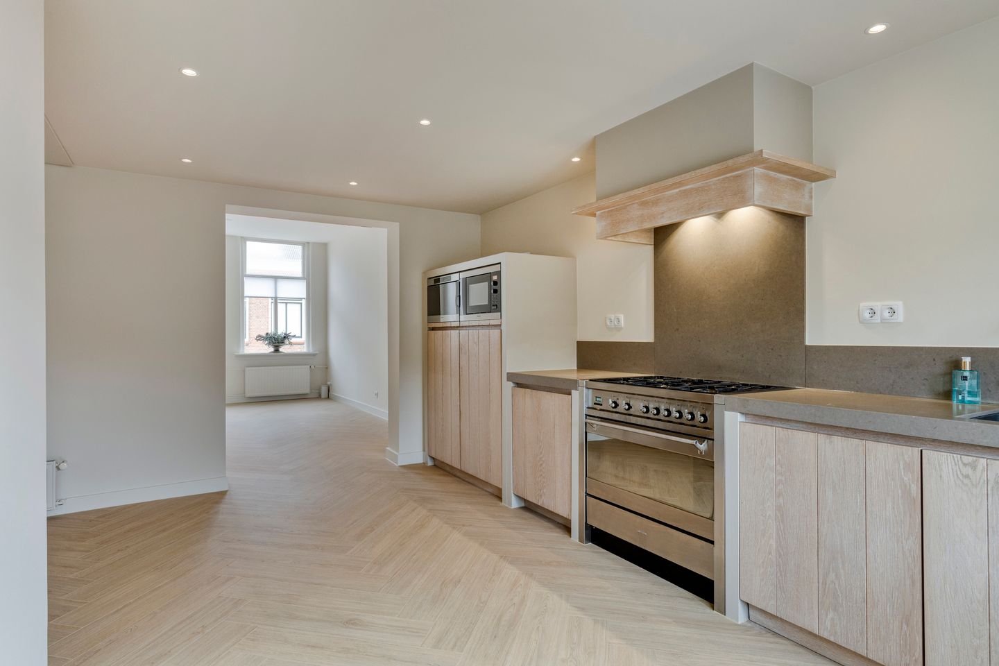 Photo 14 of Heernisseweg 31