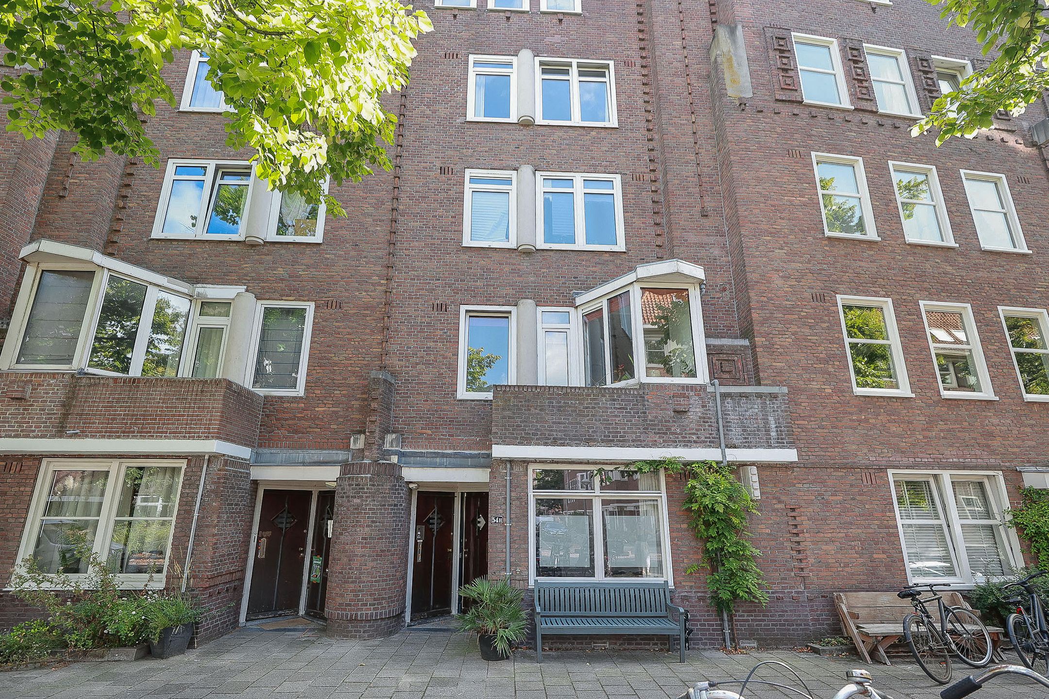 Photo 36 of Crynssenstraat 54-H