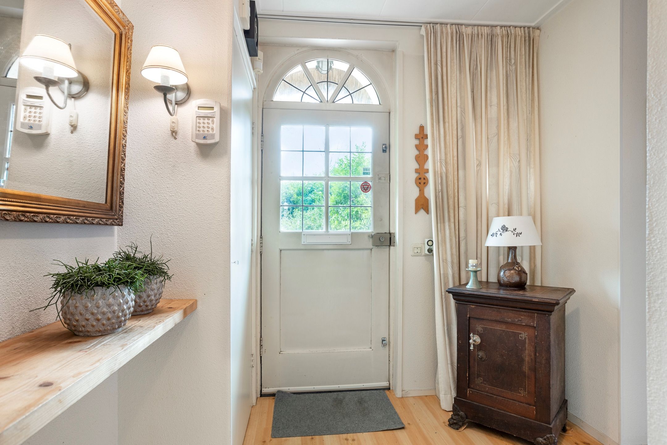 Photo 18 of Berghumerstraat 36