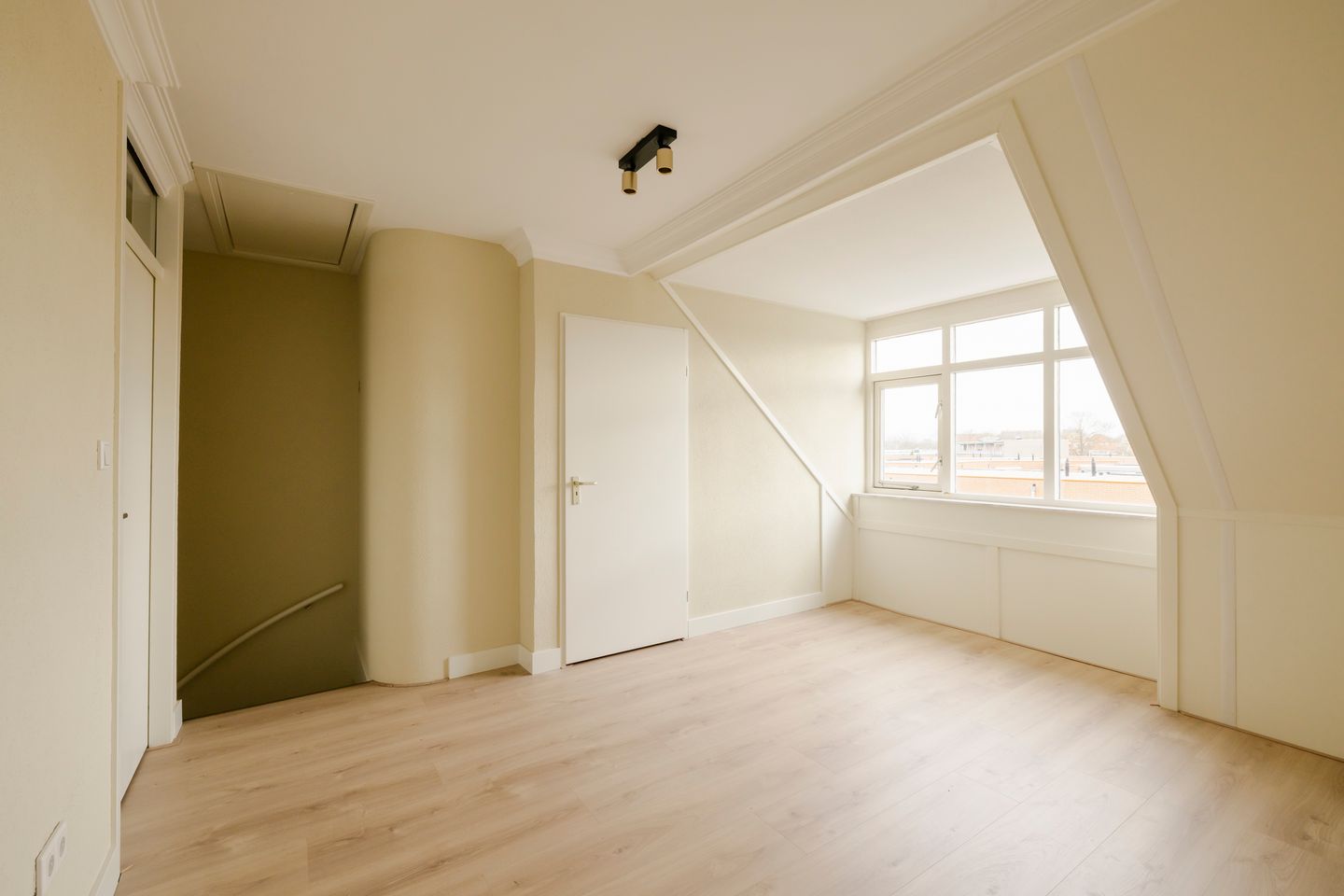 Foto 35 van A.L. Dyserinckstraat 61