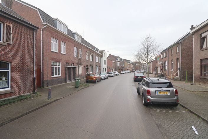 Photo 2 of Demertstraat 19