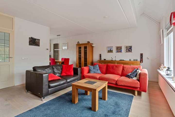 Sustainable Family Home with Water Views in Veendam — 29