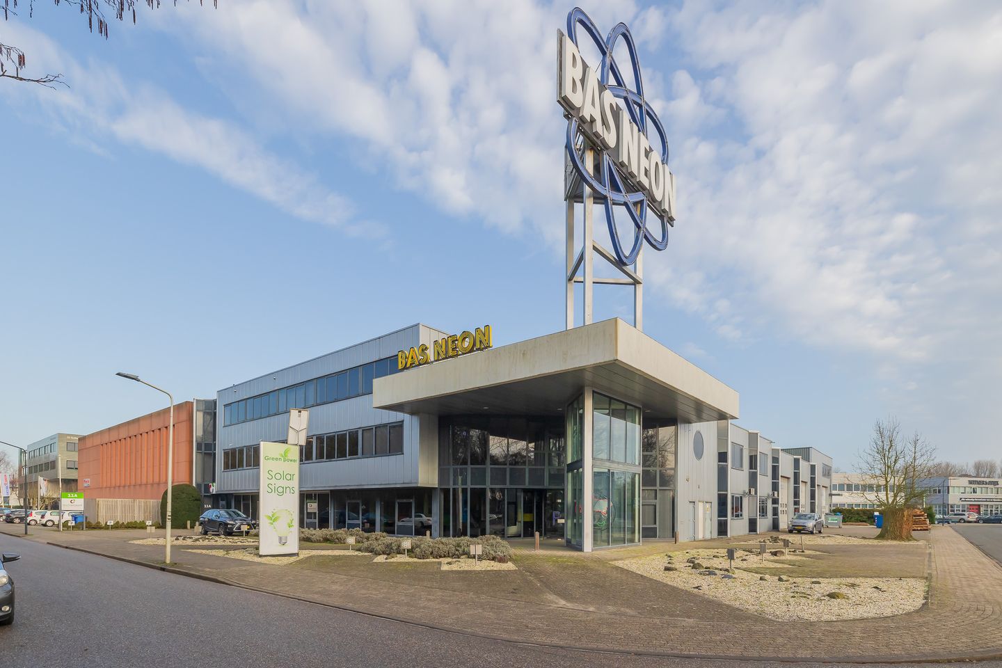 Bekijk foto 2 van Zaalbergweg 11