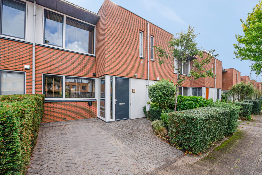 Spacious terraced house with four bedrooms in popular Vathorst — 14