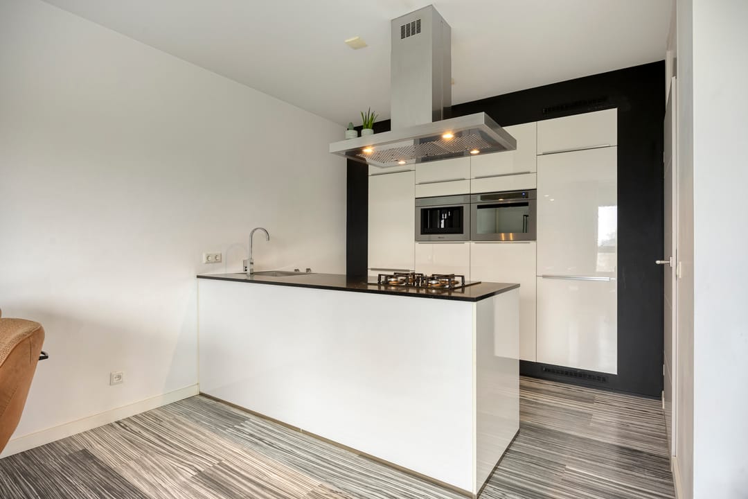 Photo 16 of Maalakker 50-A