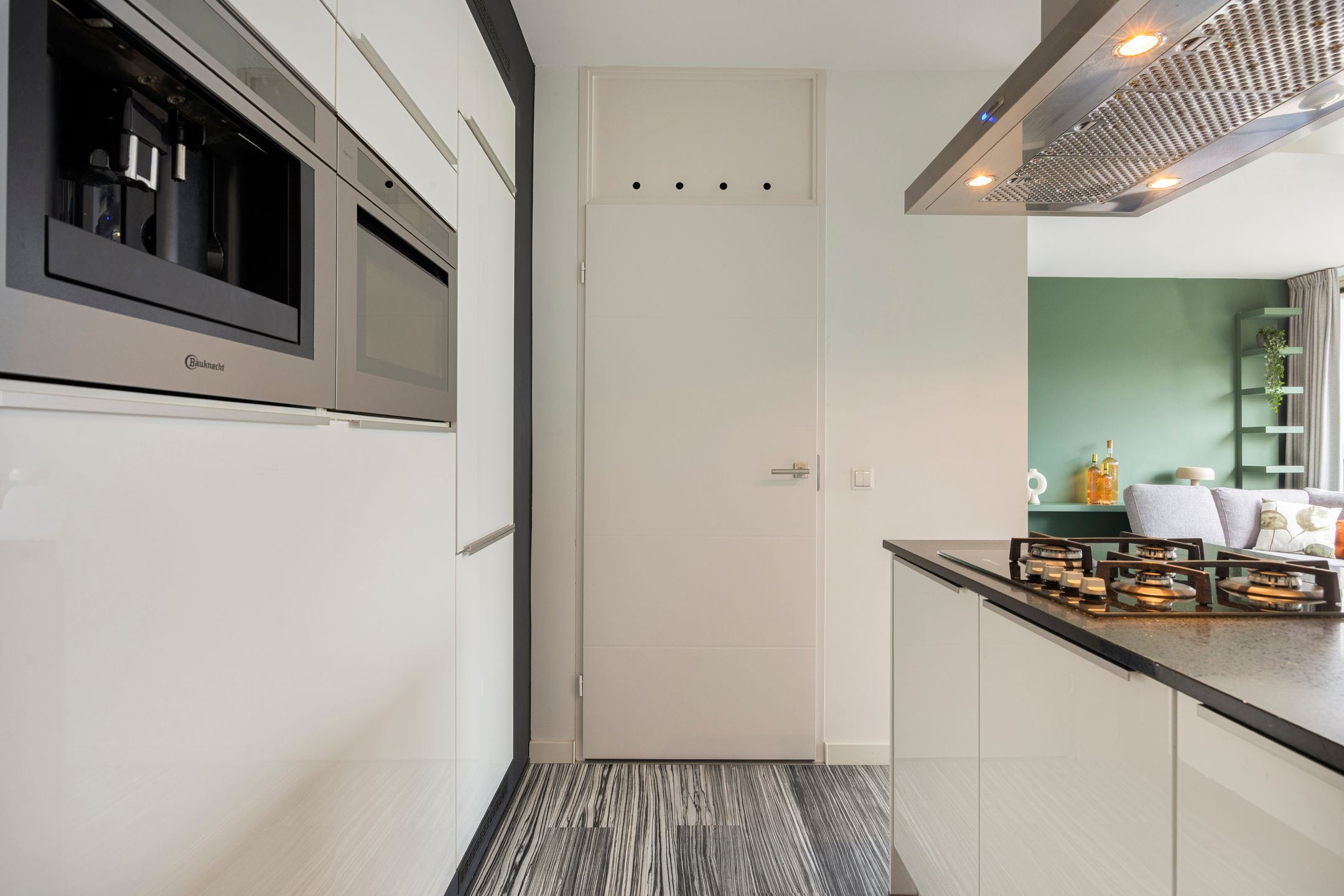 Photo 21 of Maalakker 50-A