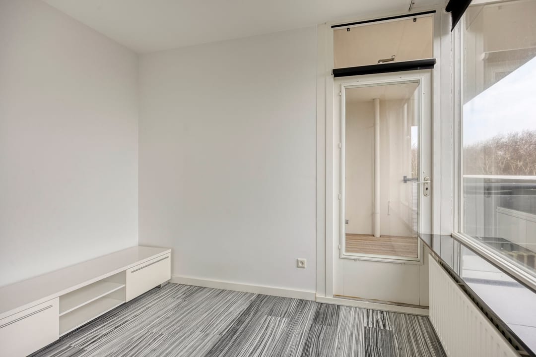 Photo 31 of Maalakker 50-A