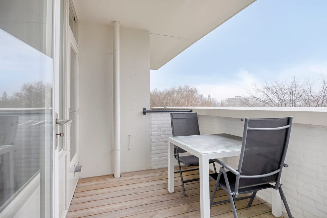 Photo 32 of Maalakker 50-A