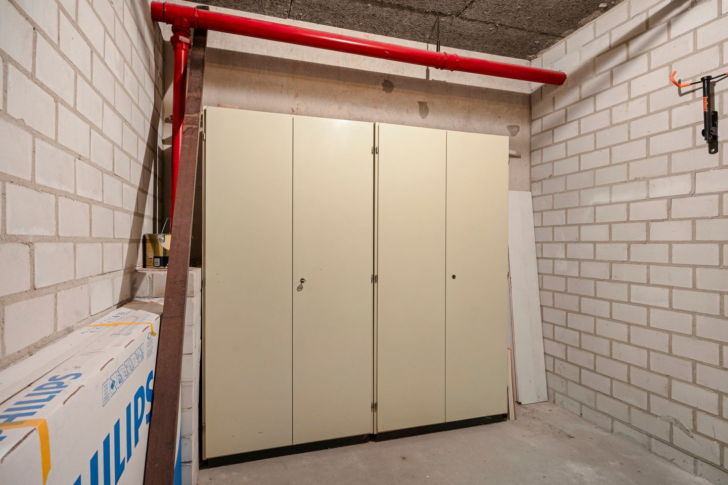 Photo 44 of Maalakker 50-A