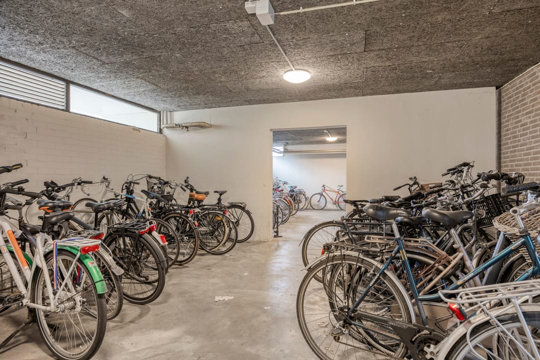 Photo 46 of Maalakker 50-A