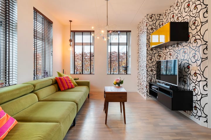 Spacious Corner House with Garage and Solar Panels — 15