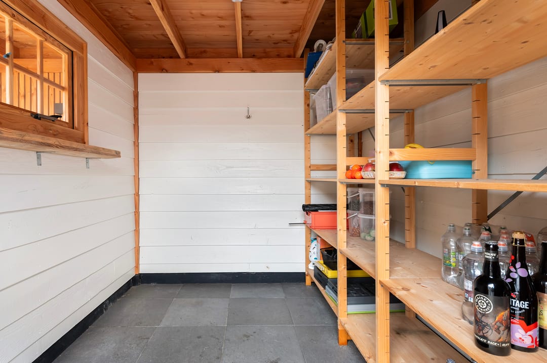 Spacious Corner House with Garage and Solar Panels — 74