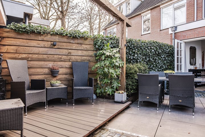 Luxurious Renovated Terraced House with 4 Bedrooms and Energy Label A in Santpoort-Noord — 44