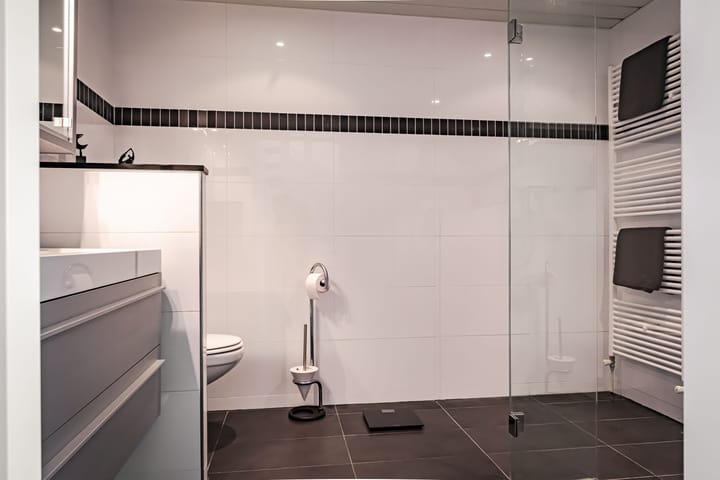 Luxurious Renovated Terraced House with 4 Bedrooms and Energy Label A in Santpoort-Noord — 50