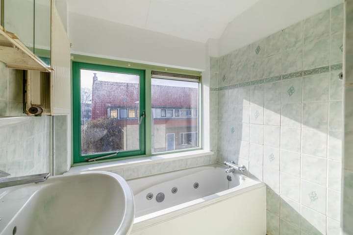 Family home with three bedrooms near Hilversum center and station — 30