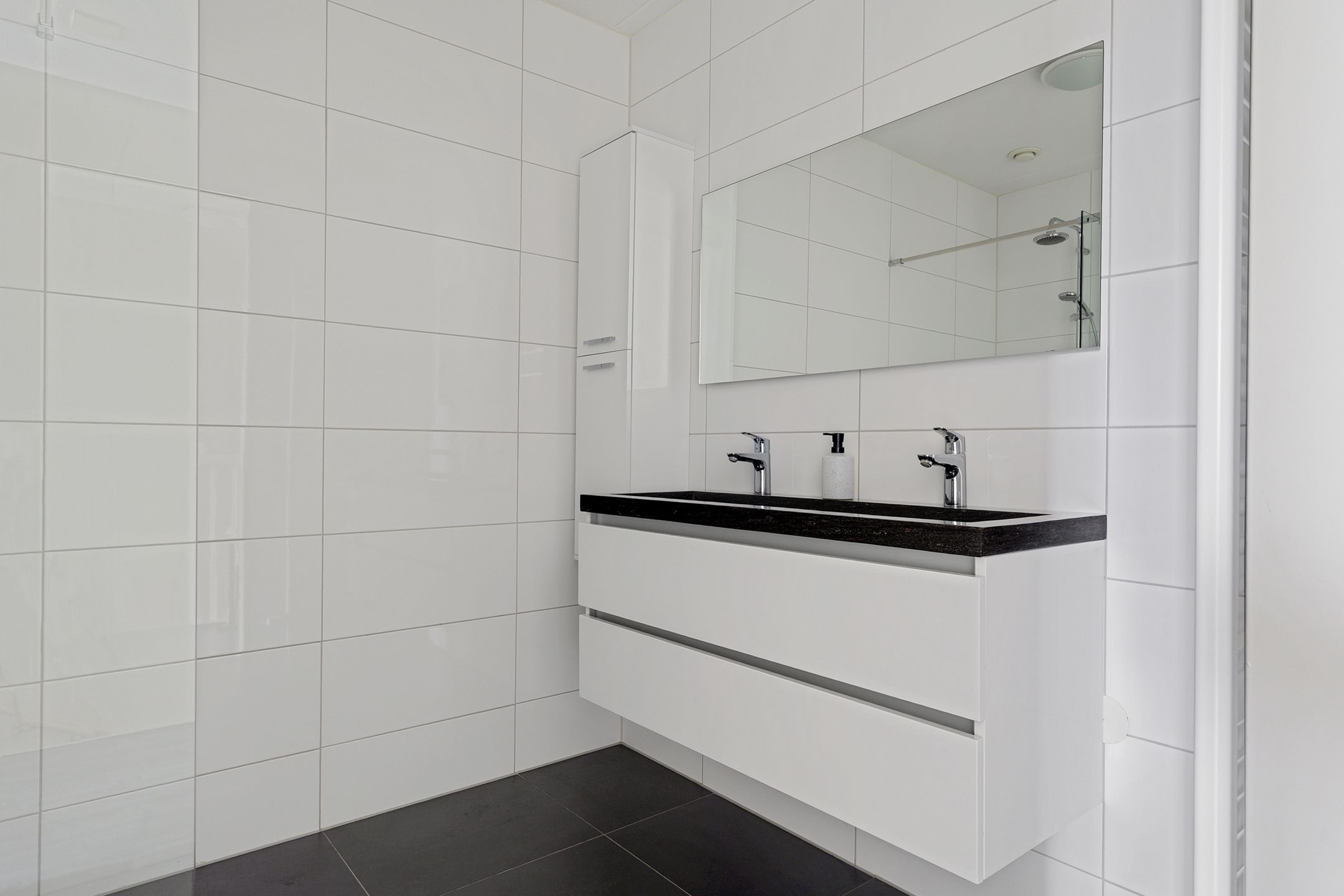 Foto 33 van Drapeniersgilde 27