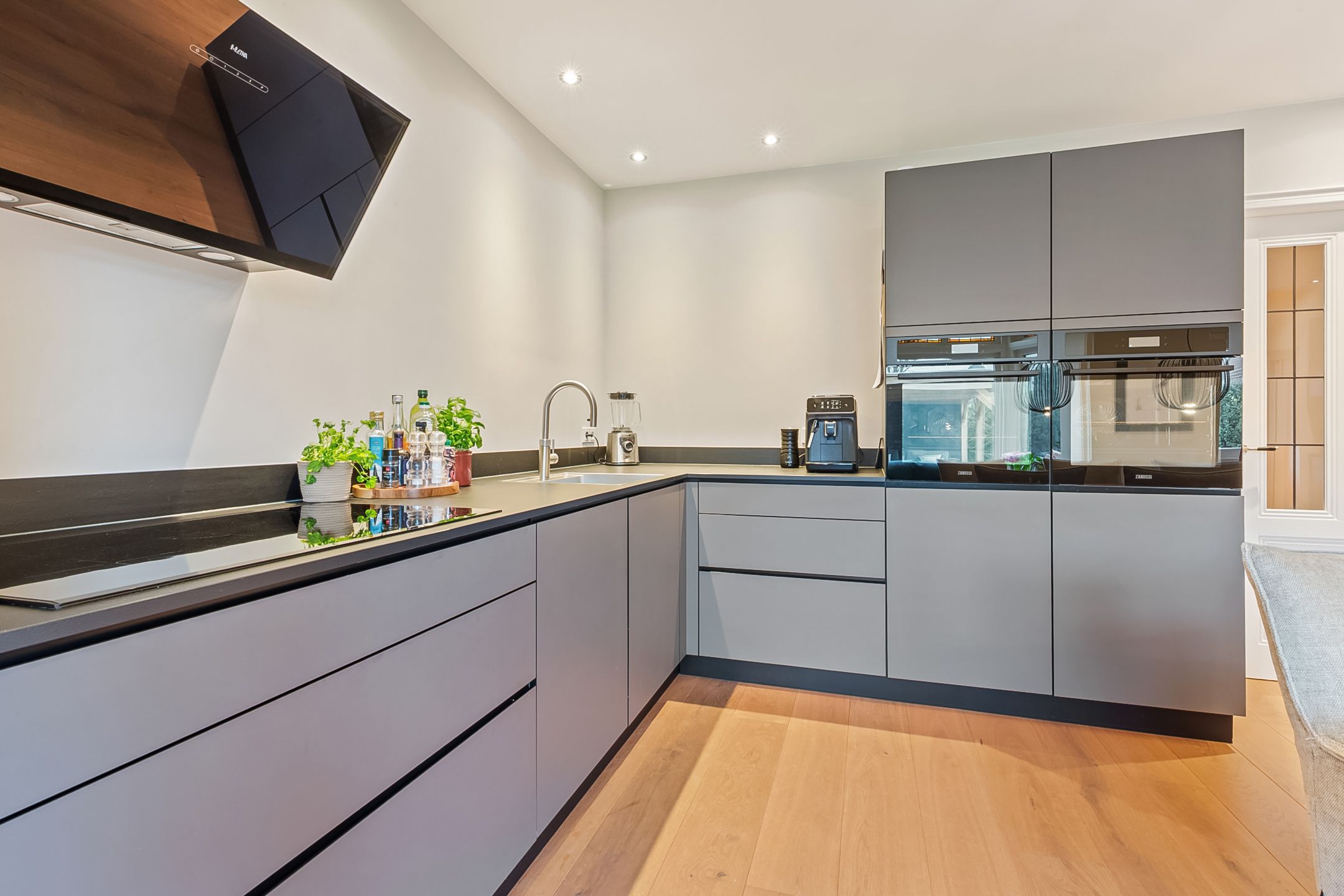 Photo 12 of Nieuw-Loosdrechtsedijk 73