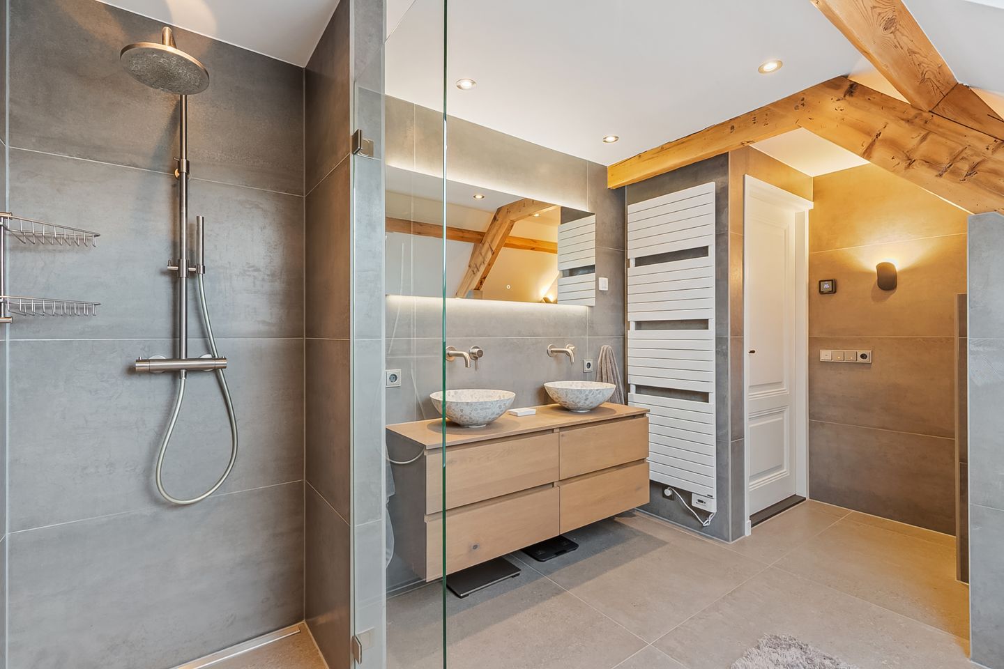 Photo 25 of Nieuw-Loosdrechtsedijk 73