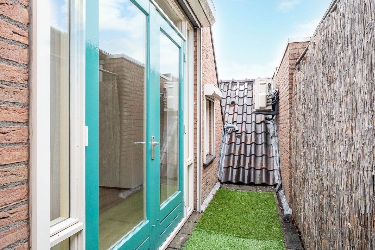 Photo 35 of Dorpsstraat 13-F