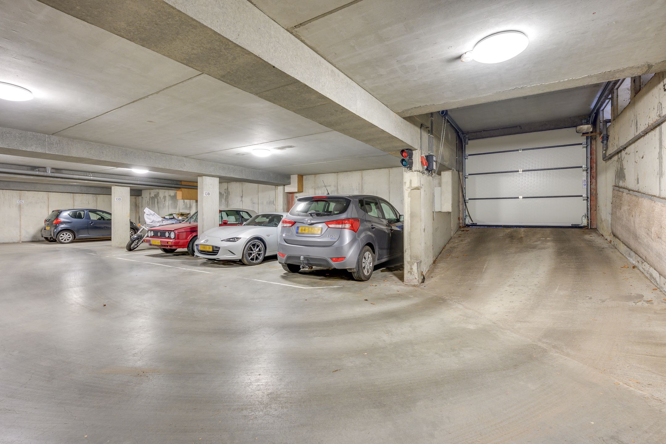 Photo 42 of Dorpsstraat 13-F