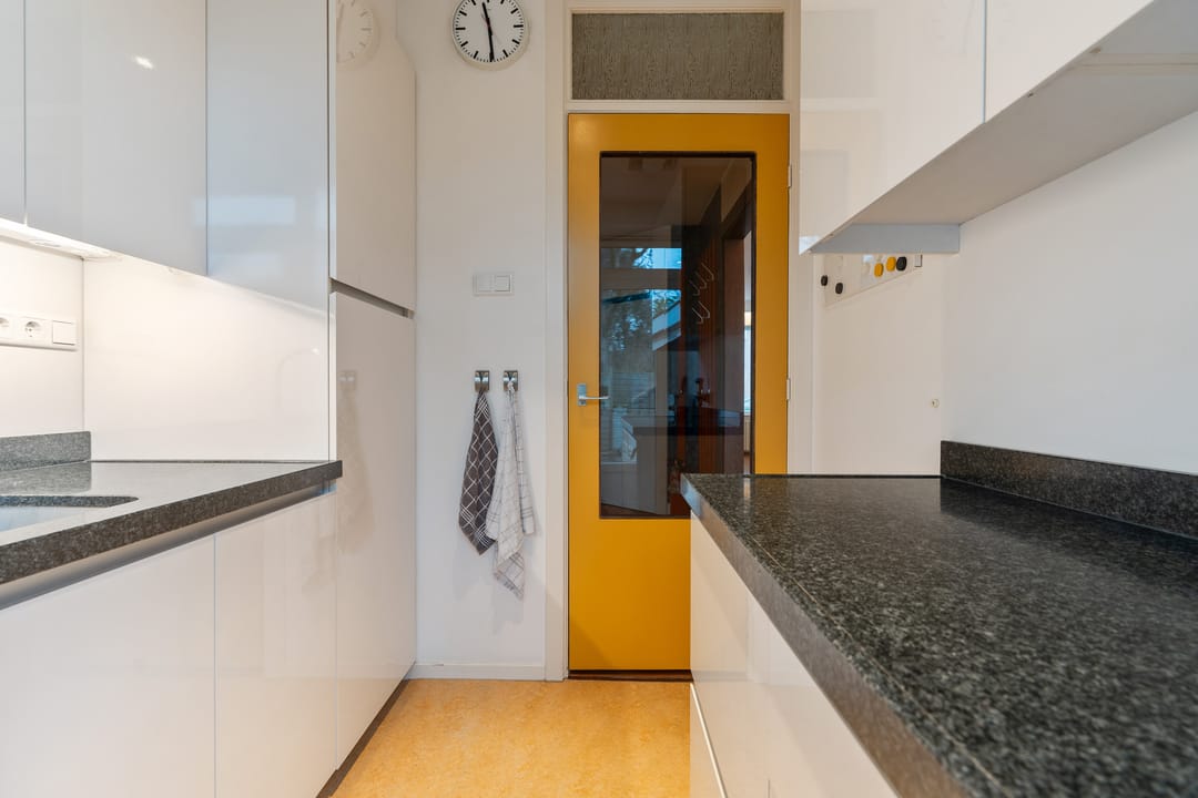 Photo 28 of Zonnebloemstraat 3