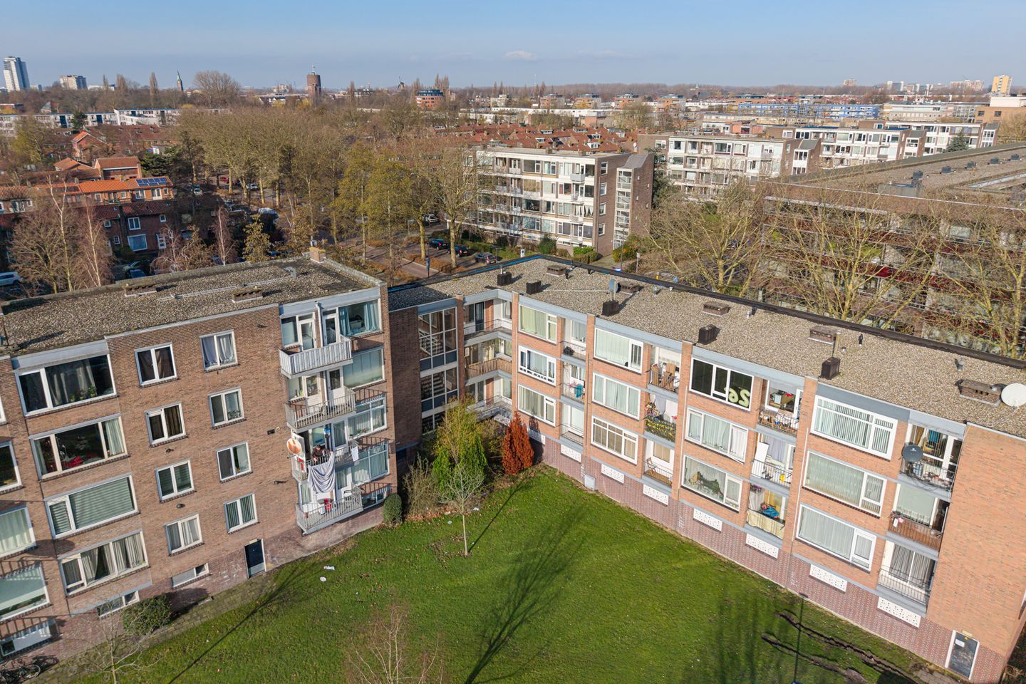 Photo 5 of van der Duyn van Maasdamlaan 88-C