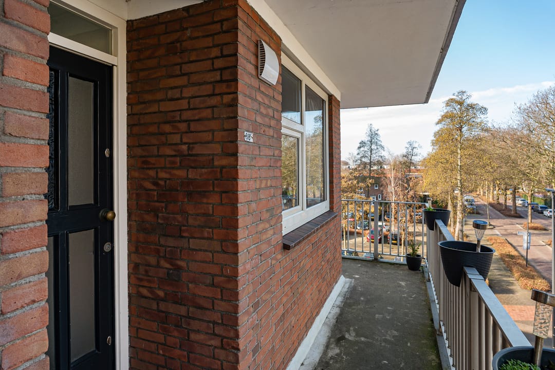 Photo 7 of van der Duyn van Maasdamlaan 88-C