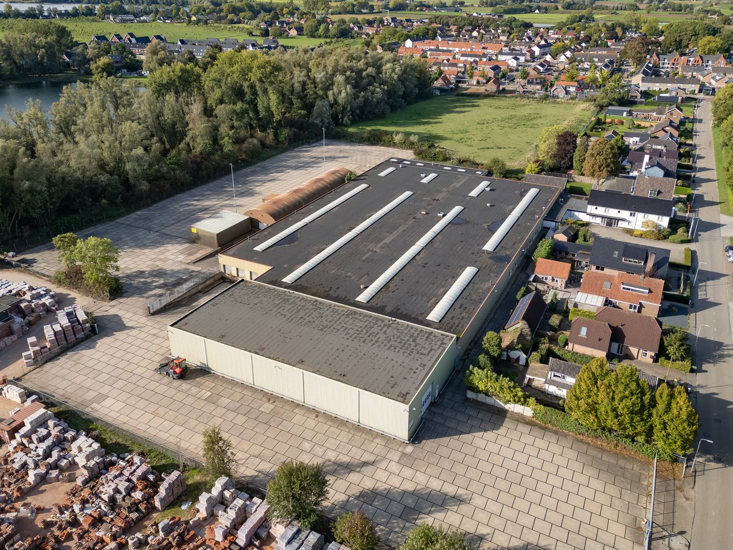 Bekijk foto 2 van Munnikhofsestraat 21