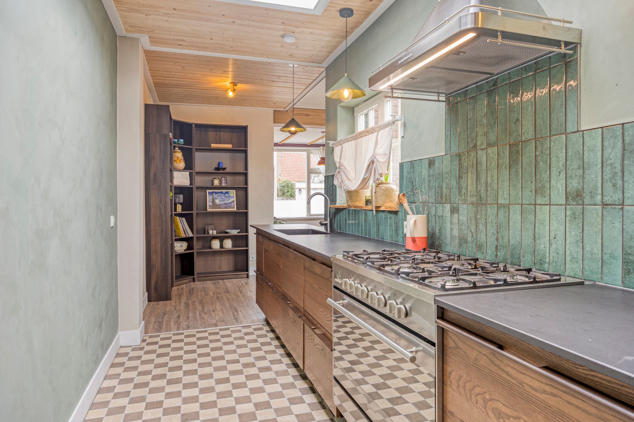 Foto 15 van Emmastraat 51