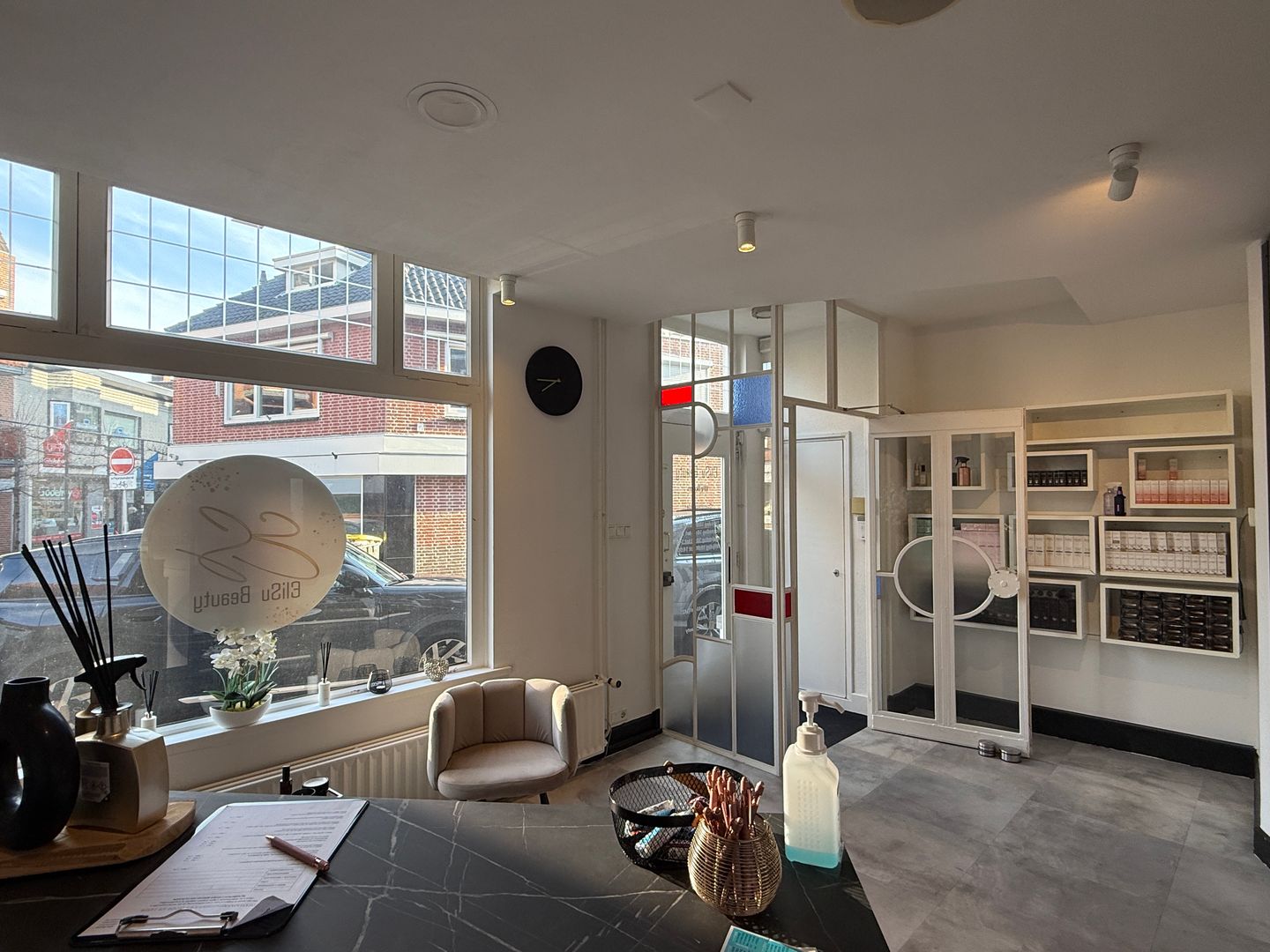 View photo 5 of Leijsenhoek 8